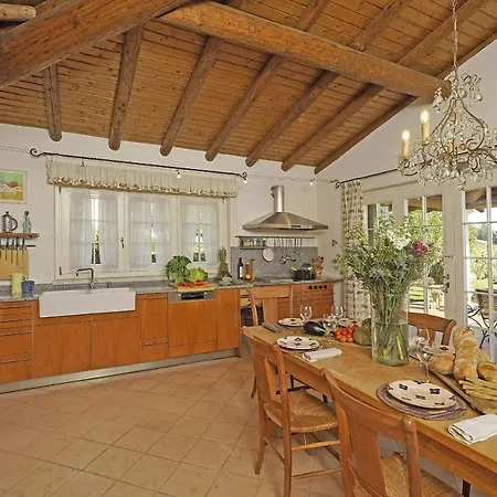 Madeleine Villa *